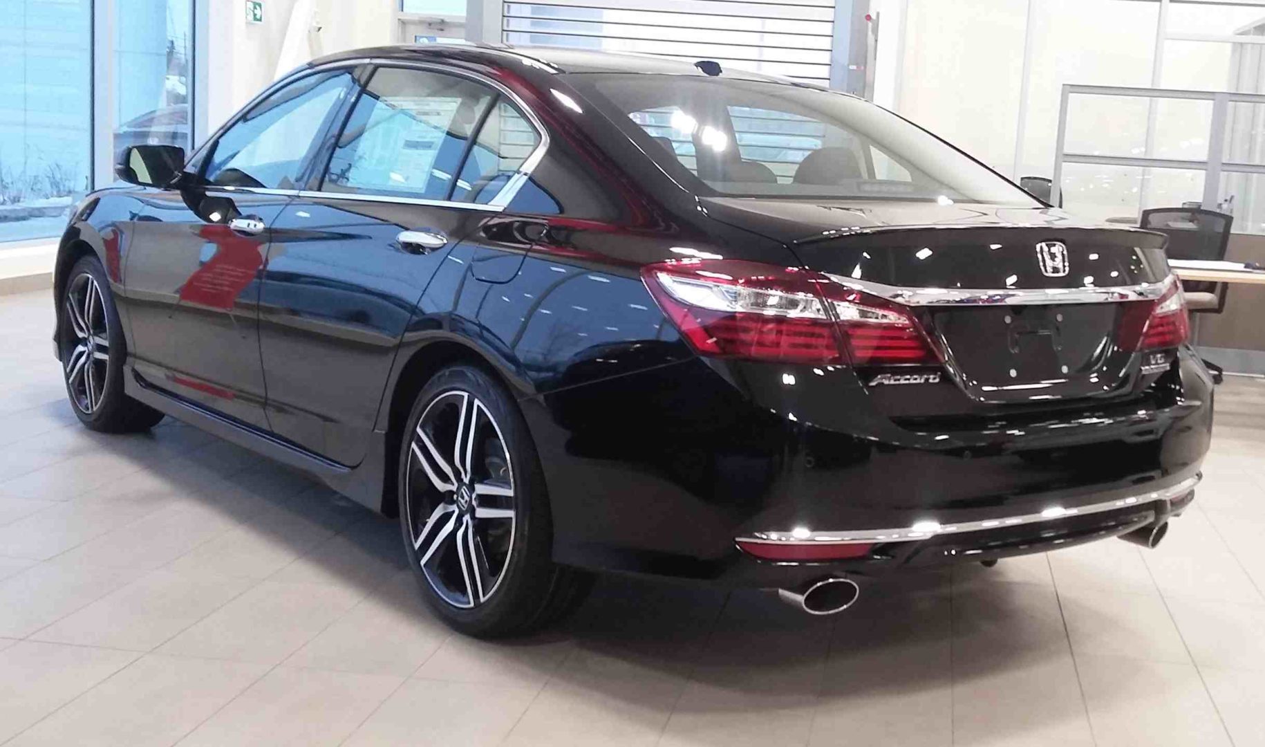 2017 Accord Dow Honda